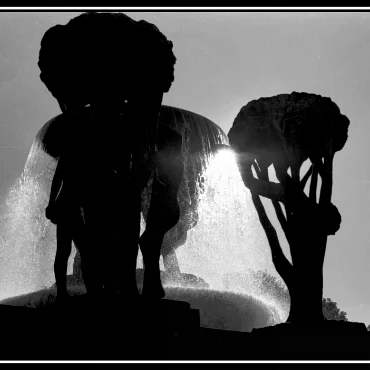 Vigeland Park, Oslo All of these photographs were taken with my Canon F1 and scanned from the slides. Quality is therefore somewhat lacking!